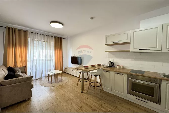 Apartament 1+1 për Qira –Pazari i Ri