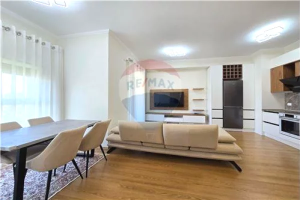 Shtepi me qera Apartament ne Tirane, 1+1, Mobilimi E mobiluar, Pagesa 450  Euro.