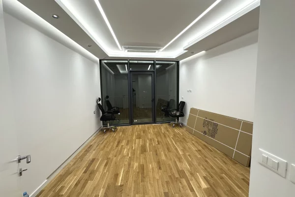 Zyre me qira ne Lake View Residence