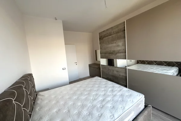 Shtepi me qera Apartament ne Tirane, 1+1, Mobilimi E mobiluar, Pagesa 370  Euro.