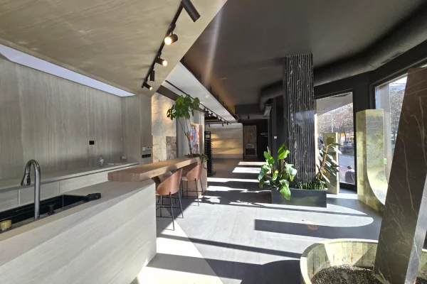 JEPET DYQAN ME QERA STADIUMI DINAMO