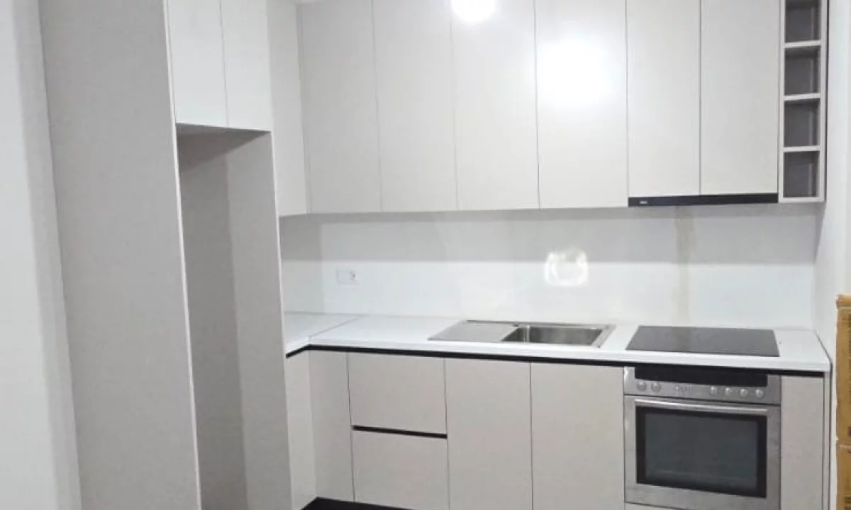 Shtepi me qera Apartament ne Tirane, 1+1, Mobilimi E mobiluar, Pagesa 450  Euro.