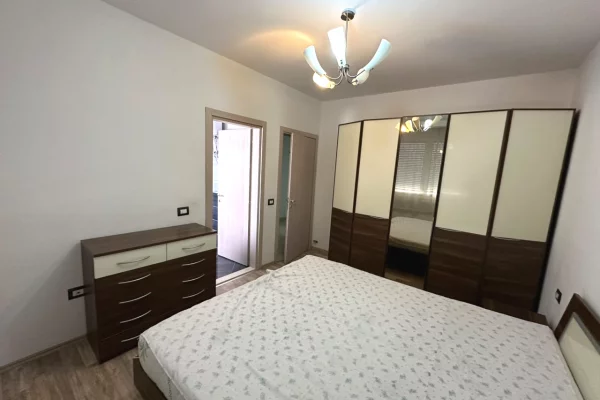 Shtepi me qera Apartament ne Tirane, 2+1, Mobilimi E mobiluar, Pagesa 600  Euro.