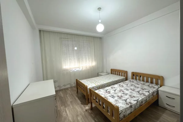 Shtepi me qera Apartament ne Tirane, 2+1, Mobilimi E mobiluar, Pagesa 600  Euro.