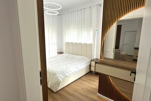 Appartamento in affitto a Tirana 1+1, Arredato