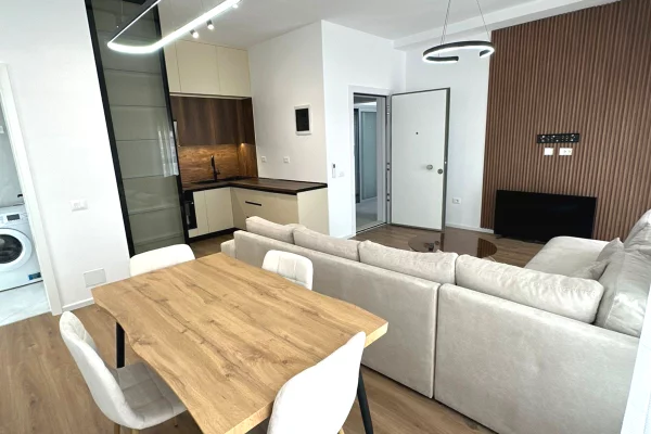 Appartamento in affitto a Tirana 1+1, Arredato