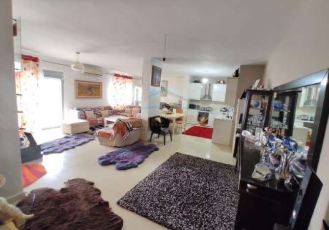 Apartament 3+1+2 për Shitje në Rrugën e Dajtit, Tiranë. AREA39097