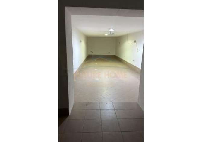 Qera, Dyqan, ne Medrese, Tirane. AREA39148 