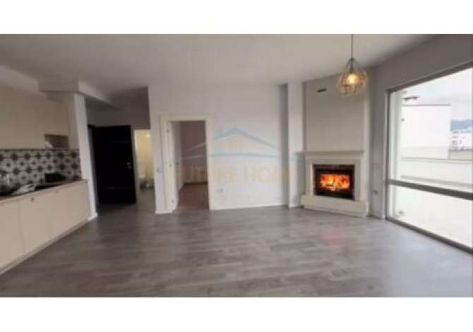 Shitet, Apartament 2+1+2, në Xhamllik, Tiranë. AREA40108  