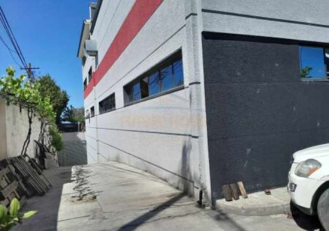 Ambiente Commerciale in Affitto 1+1 a Tirana - 12,000 Euro