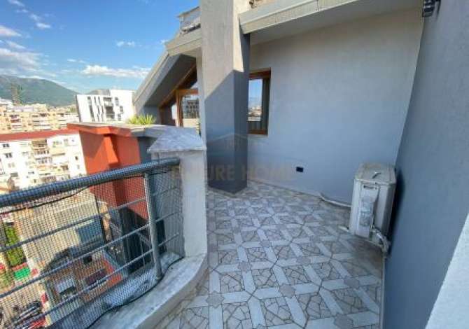 Appartamento in vendita a Tirana 2+1, Arredato