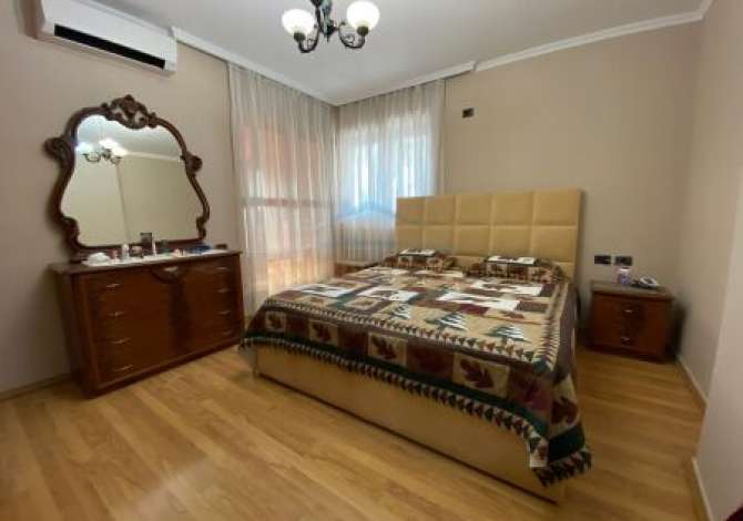 Appartamento in vendita a Tirana 2+1, Arredato