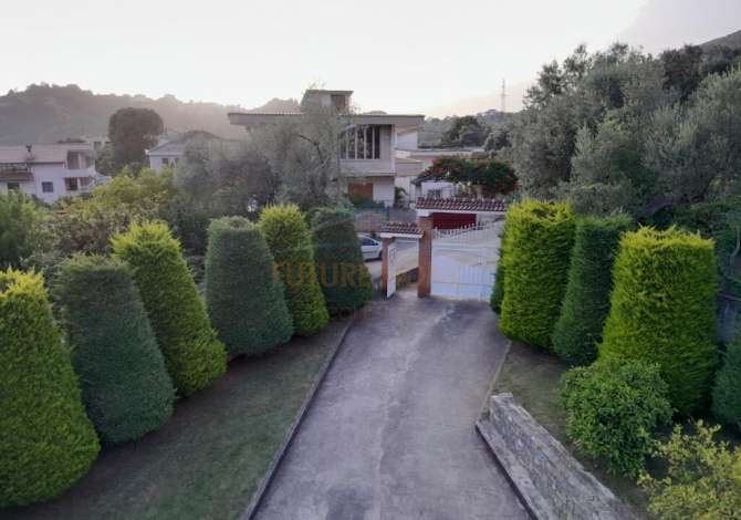 Appartamento in vendita a Tirana 2+1, Arredato