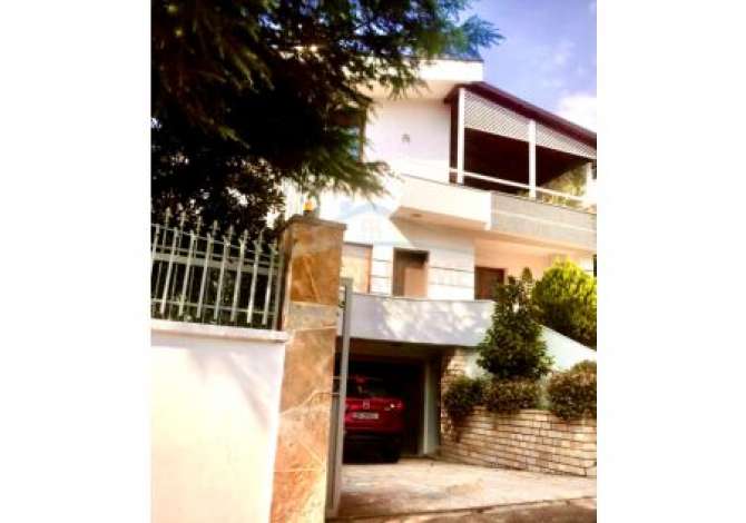 Villa di lusso in vendita a Tirana 4+1, Arredato