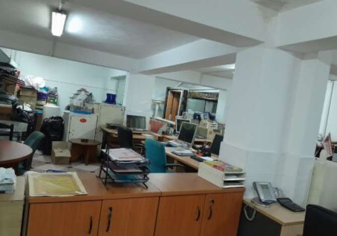 Ambient biznesi me qera 4+1 ne Tirane - 2,000 Euro