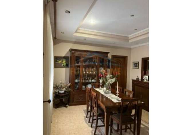 Villa di lusso in vendita a Tirana 6+1, Arredato