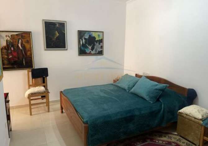 Shtepi ne shitje Apartament ne Tirane, 2+1, Mobilimi E mobiluar, Pagesa 220,000  Euro.