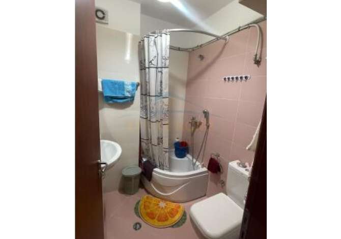 Shtepi ne shitje Apartament ne Tirane, 2+1, Mobilimi E mobiluar, Pagesa 220,000  Euro.