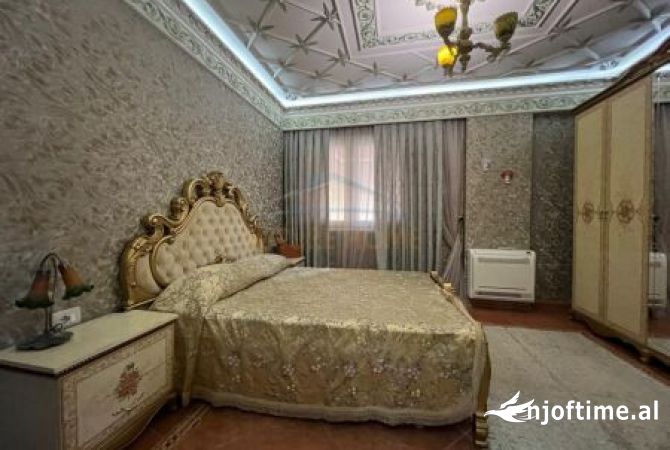 Appartamento in vendita a Tirana 3+1, Arredato