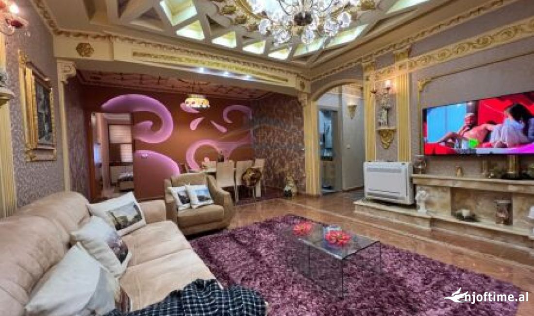 Appartamento in vendita a Tirana 3+1, Arredato