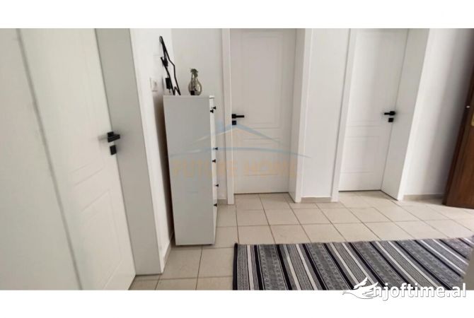 Shtepi me qera Shtepi Private ne Tirane, 2+1, Mobilimi E mobiluar, Pagesa 600  Euro.