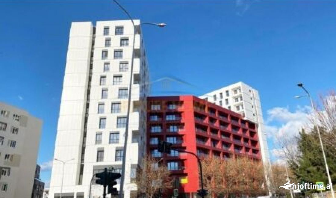 Qera, Ambient Biznesi , Kompleksi Arlis, Farmacia 10, Rruga e Dibres, Tirane AREA46555   