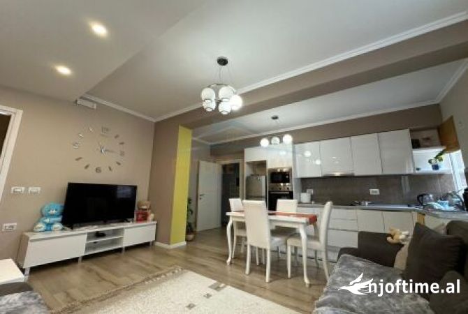 Casa in vendita 3+1 a Tirana - 215,000 Euro