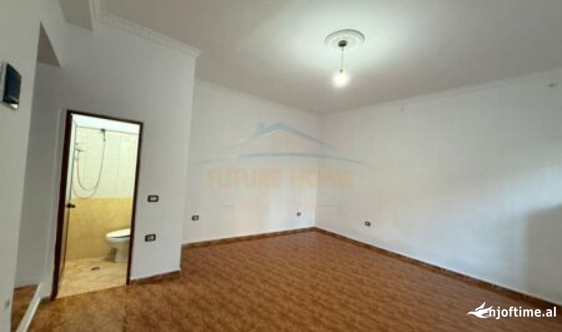 Appartamento in vendita a Tirana 2+1, Vuoto