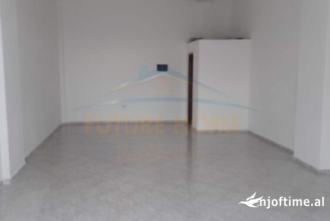 Shitje, Ambient Biznesi (Njesi), Rruga e Qelqit, Kombinat, Tiranë AREA47290   