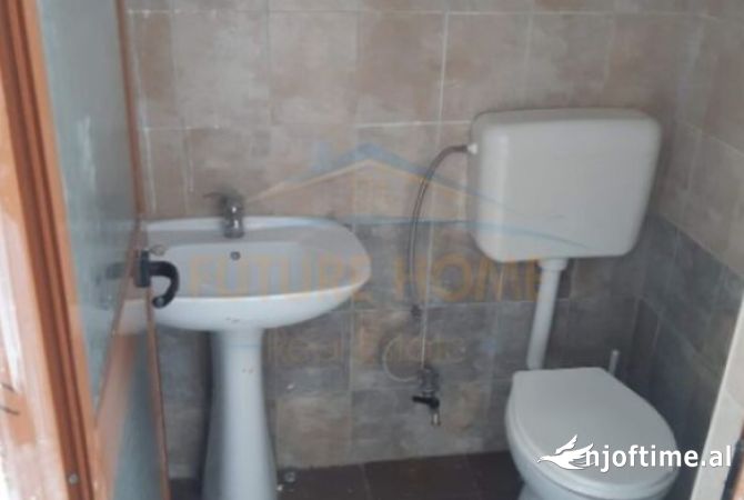 Shitje, Ambient Biznesi (Njesi), Rruga e Qelqit, Kombinat, Tirane AREA47290   