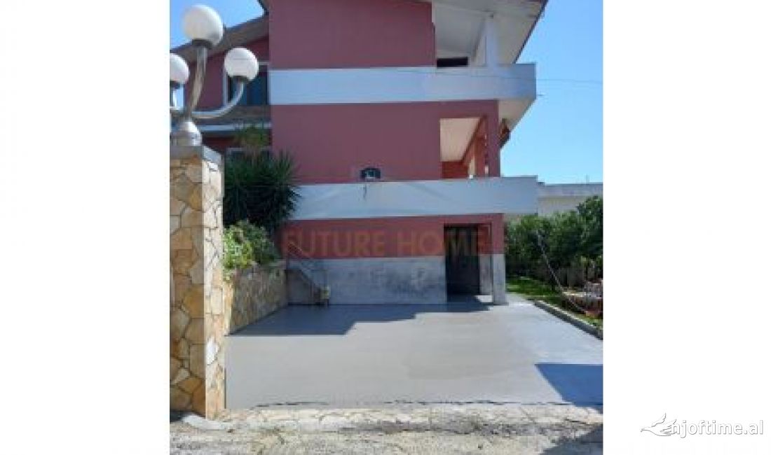 Shtepi ne shitje Shtepi Private ne Durres, 2+1, Mobilimi Pjeserisht e mobiluar, Pagesa 465,000  Euro.