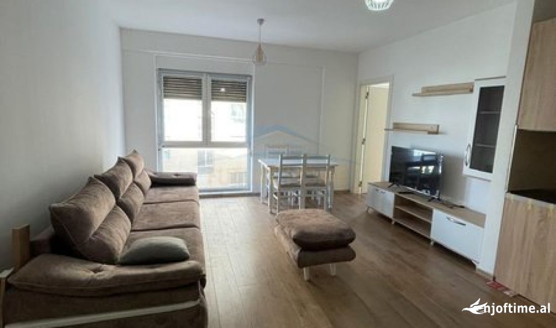 Appartamento in vendita a Tirana 3+1, Arredato