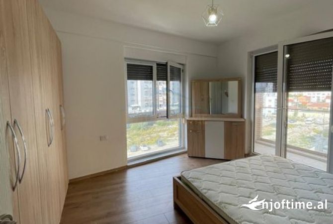 Appartamento in vendita a Tirana 3+1, Arredato