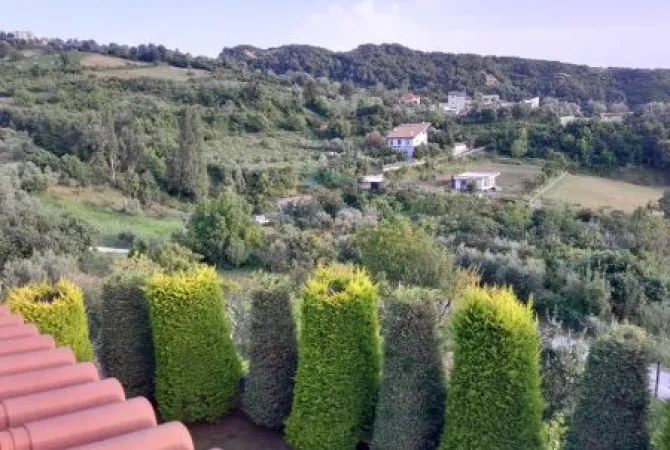 Casa privata/Indipendente in vendita a Tirana 2+1, Arredato