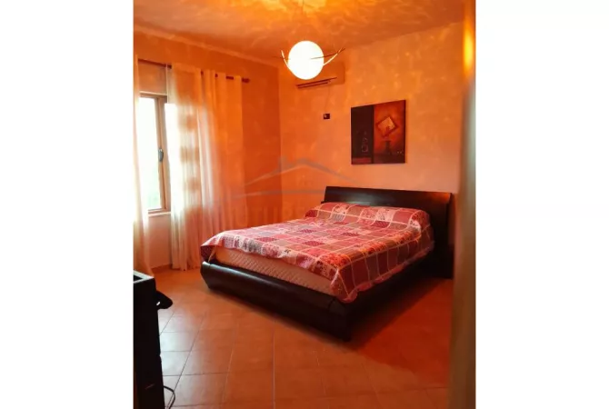 Casa privata/Indipendente in vendita a Tirana 2+1, Arredato