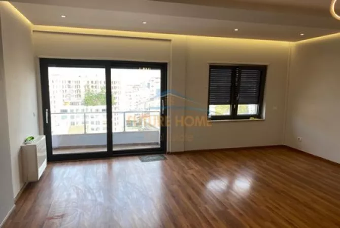 Shtepi ne shitje Apartament ne Tirane, 3+1, Mobilimi Bosh, pa mobiluar, Pagesa 425,000  Euro.