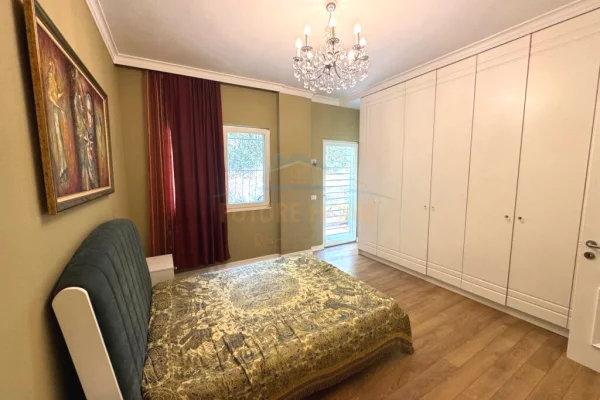 Shtepi me qera Apartament ne Tirane, 2+1, Mobilimi E mobiluar, Pagesa 850  Euro.