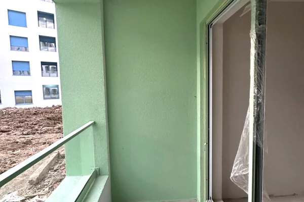 Shtepi ne shitje Apartament ne Tirane, 1+1, Mobilimi Bosh, pa mobiluar, Pagesa 74,165  Euro.