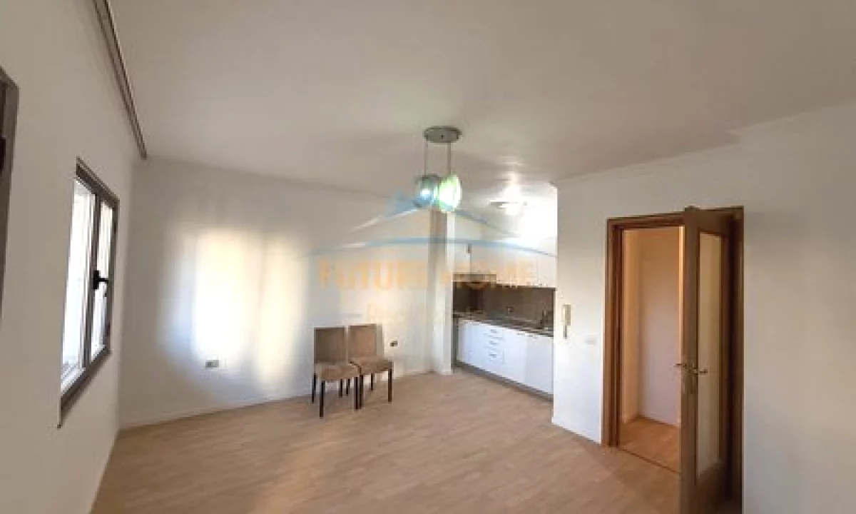 Appartamento in vendita a Tirana 2+1, Vuoto
