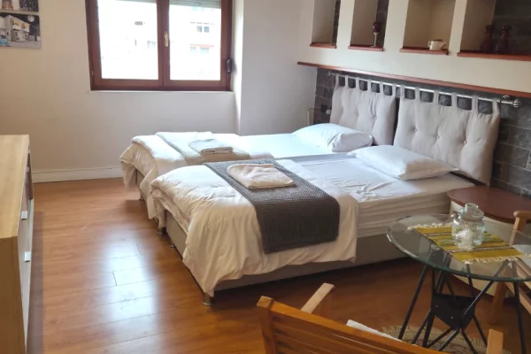 Appartamento in vendita a Tirana 2+1, Arredato