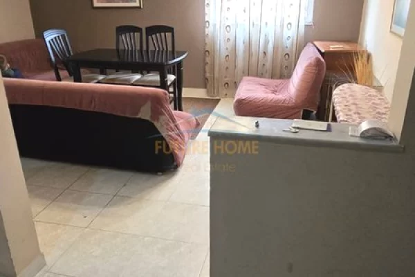 Shitet , Apartament 3+1, Bulevardi Zogu i I, Tirane.