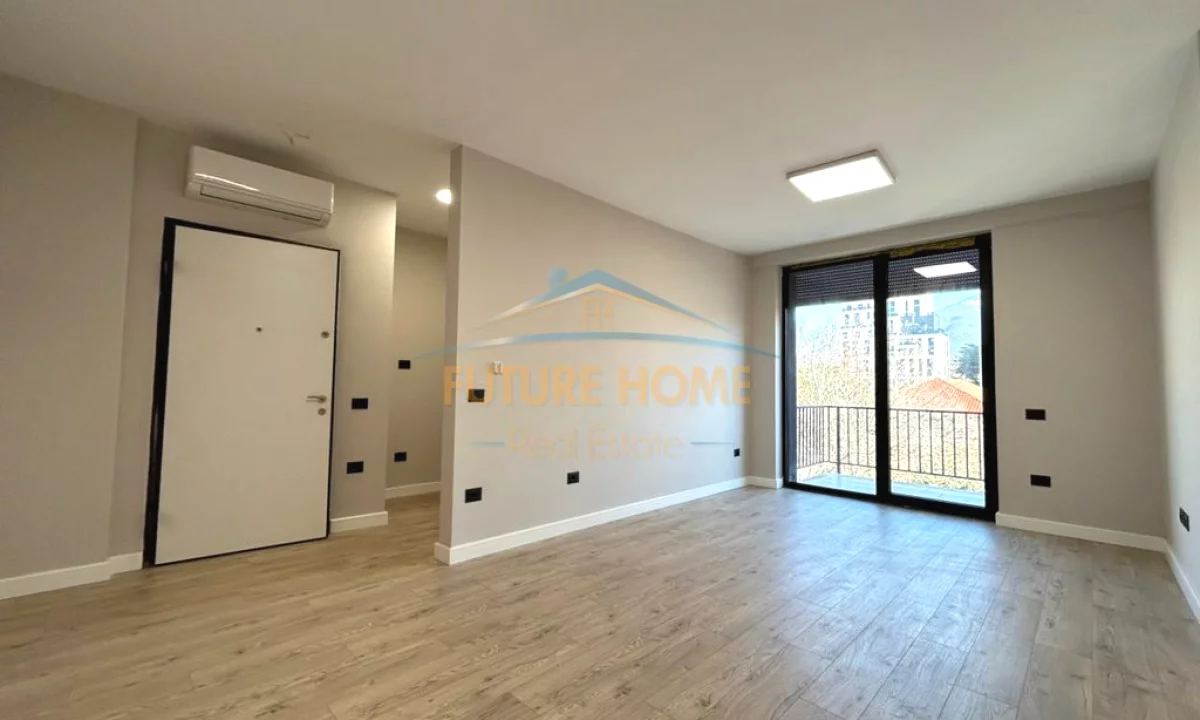 Shtepi me qera Apartament ne Tirane, 2+1, Mobilimi Bosh, pa mobiluar, Pagesa 650  Euro.