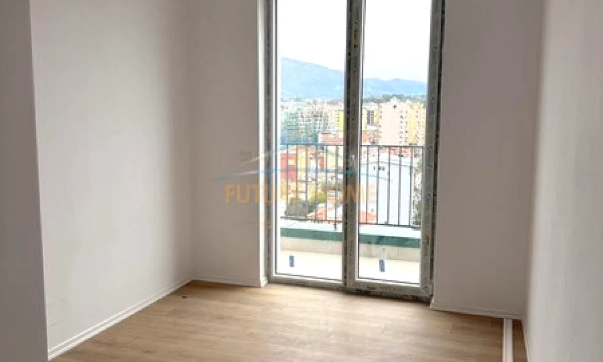 Apartment for sale in Tirana 3+1, Emty