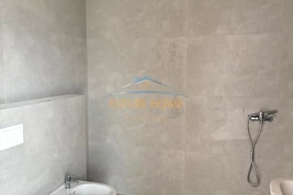 Apartment for sale in Tirana 3+1, Emty