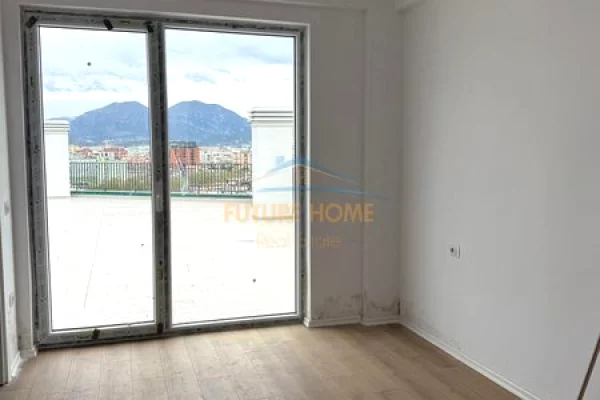 Apartment for sale in Tirana 3+1, Emty