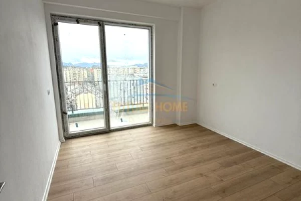 Apartment for sale in Tirana 3+1, Emty