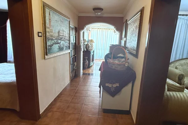 Shtepi ne shitje Apartament ne Tirane, 2+1, Mobilimi E mobiluar, Pagesa 182,000  Euro.