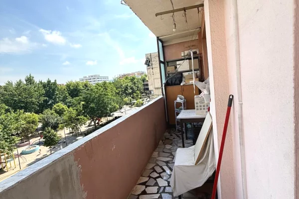 Shtepi ne shitje Apartament ne Tirane, 2+1, Mobilimi E mobiluar, Pagesa 182,000  Euro.