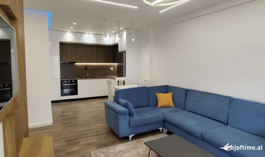 Shtepi me qera Apartament ne Tirane, 2+1, Mobilimi E mobiluar, Pagesa 600  Euro.
