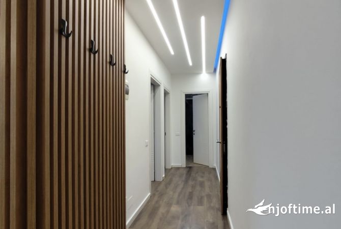 Shtepi me qera Apartament ne Tirane, 2+1, Mobilimi E mobiluar, Pagesa 600  Euro.